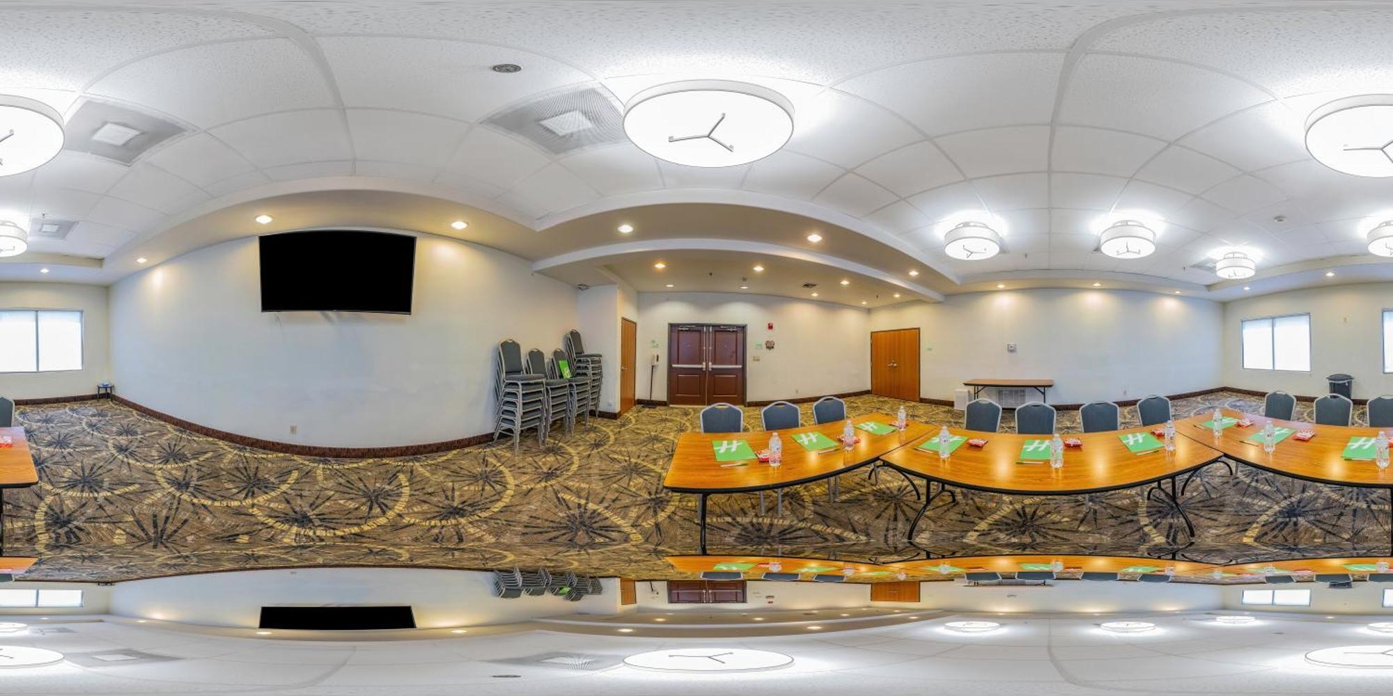 Holiday Inn - Brownsville By Ihg Exterior photo