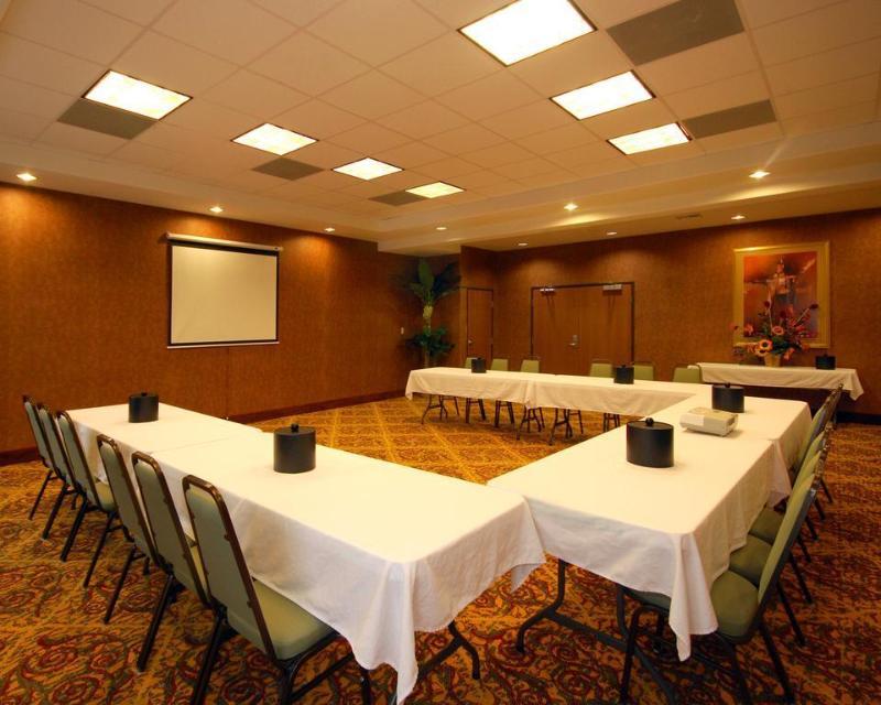 Holiday Inn - Brownsville By Ihg Exterior photo