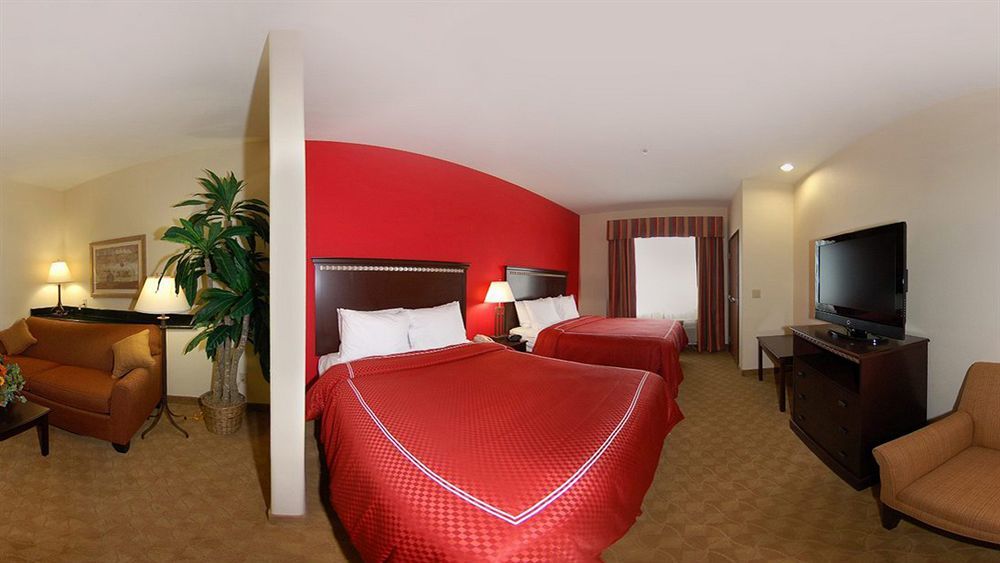 Holiday Inn - Brownsville By Ihg Exterior photo